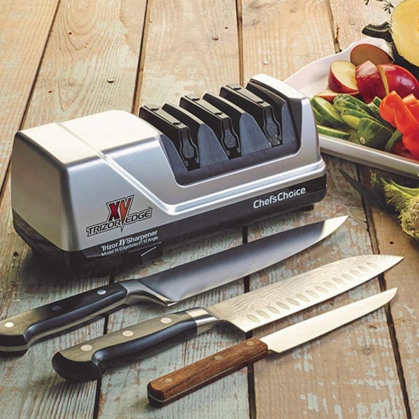 Электрическая точилка для домашних кухонных и профессиональных японских ножей Chef'sChoice 15XV, точилка подойдет для кухонных, складных, охотничьих и односторонних ножей. Официальный сайт ChefsChoice. Бесплатная доставка всех заказов!